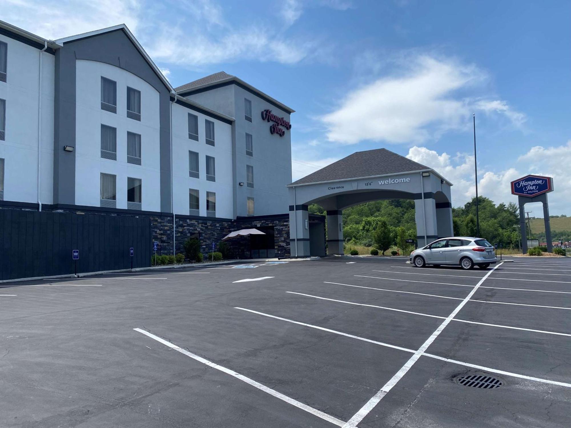 Hampton Inn Ft. Chiswell-Max Meadows Ngoại thất bức ảnh