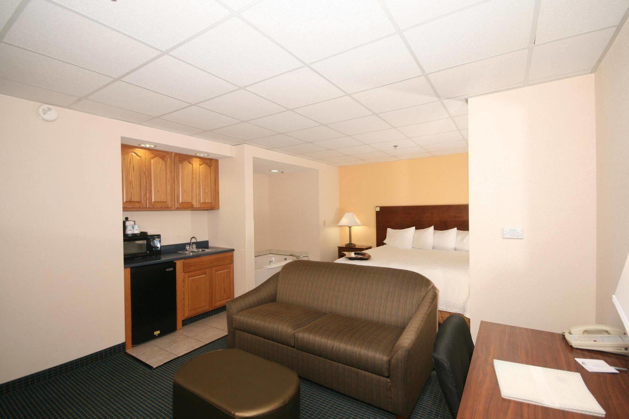 Hampton Inn Ft. Chiswell-Max Meadows Ngoại thất bức ảnh